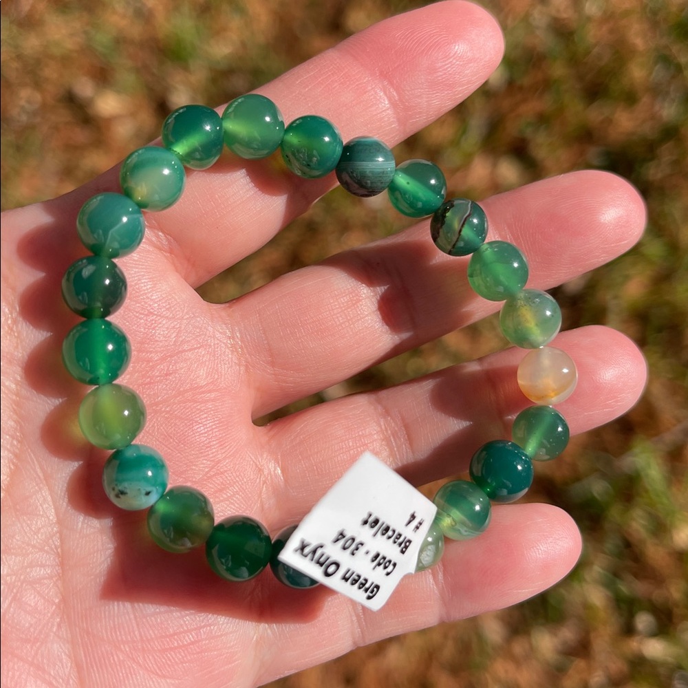 NWT Natural Green Onyx Beaded Elastic Bracelet - Picture 4 of 8